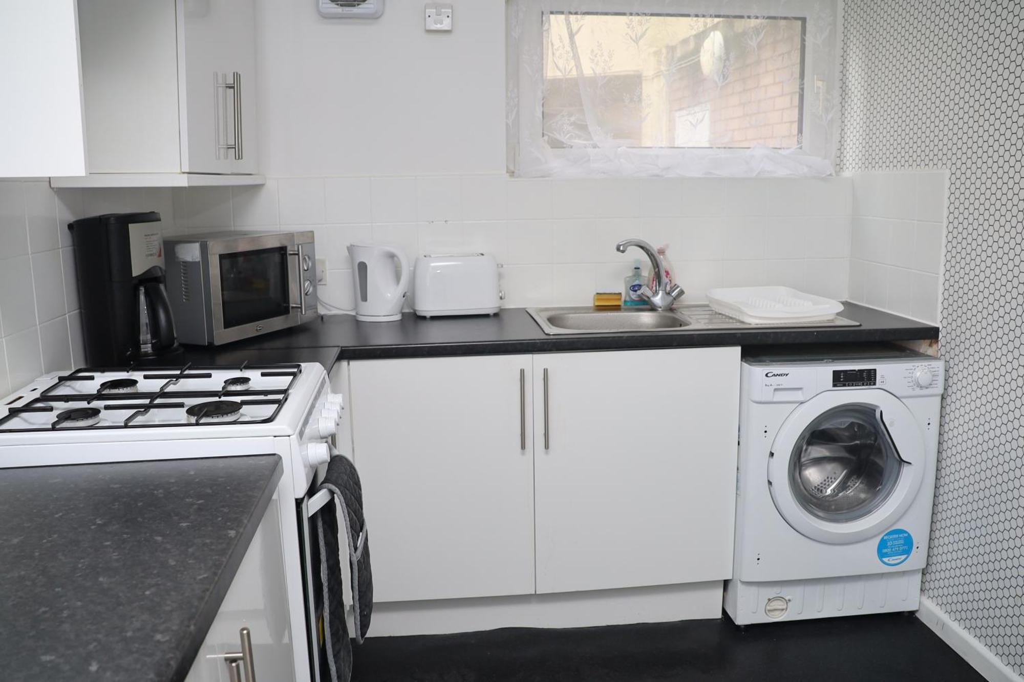Superb 3 Bedroom Flat In 斯塔福德 外观 照片