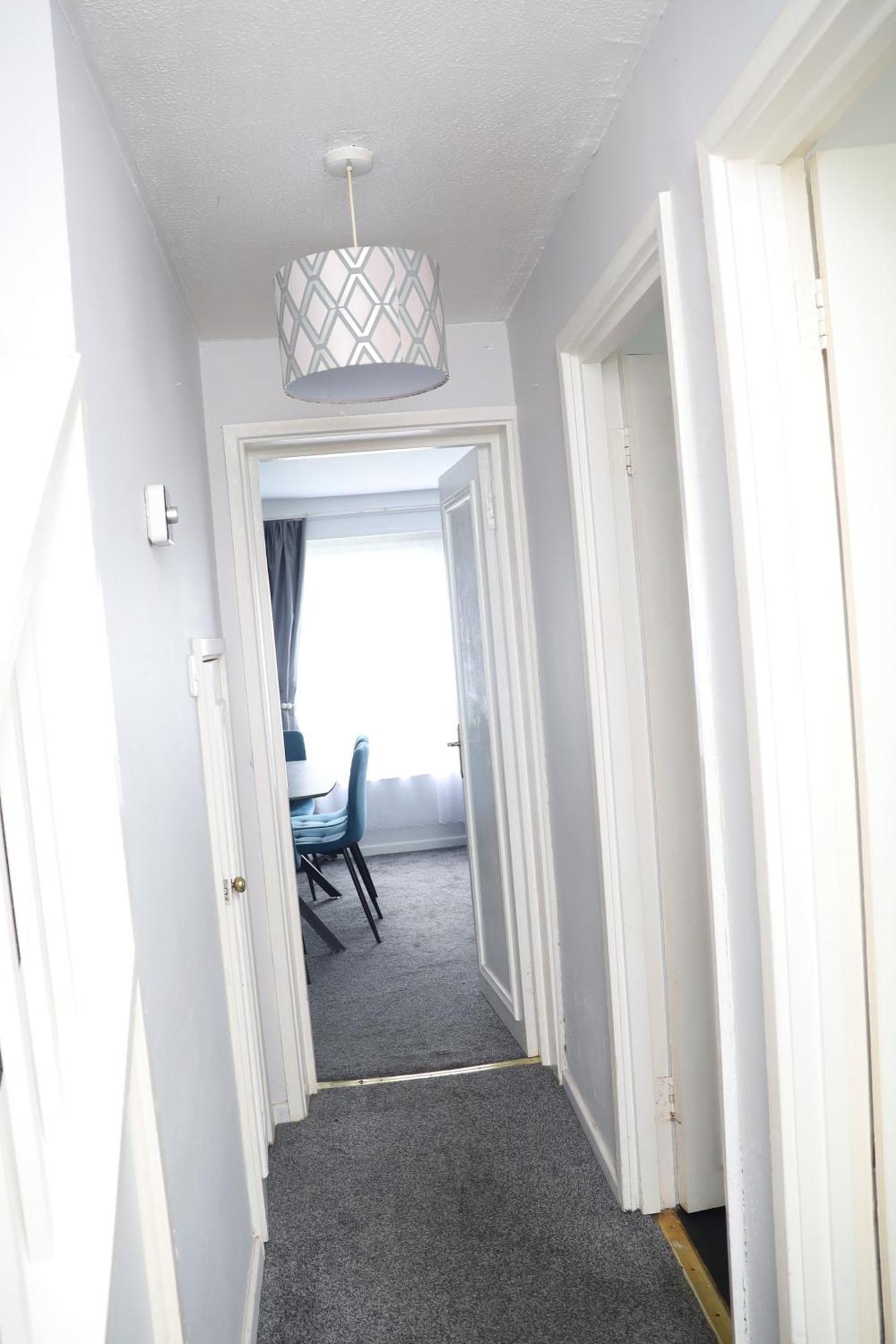 Superb 3 Bedroom Flat In 斯塔福德 外观 照片